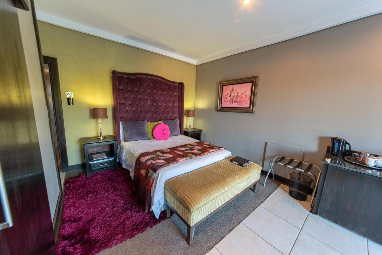 Altissimo Guesthouse Bloemfontein Bagian luar foto