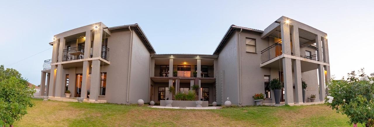 Altissimo Guesthouse Bloemfontein Bagian luar foto